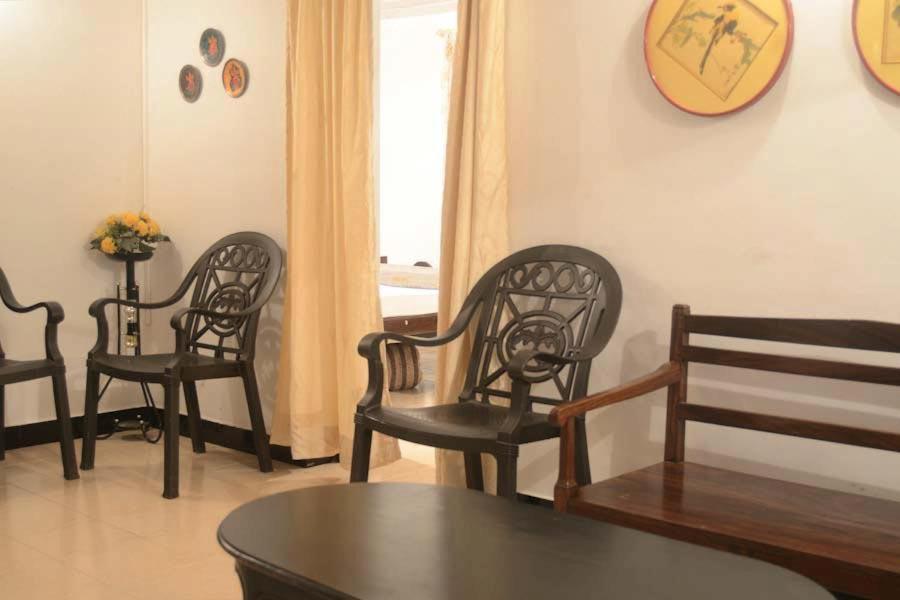 Emerald Castle Villa Madikeri Buitenkant foto