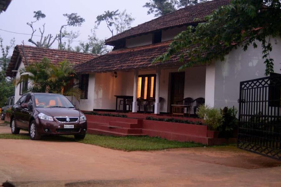 Emerald Castle Villa Madikeri Buitenkant foto